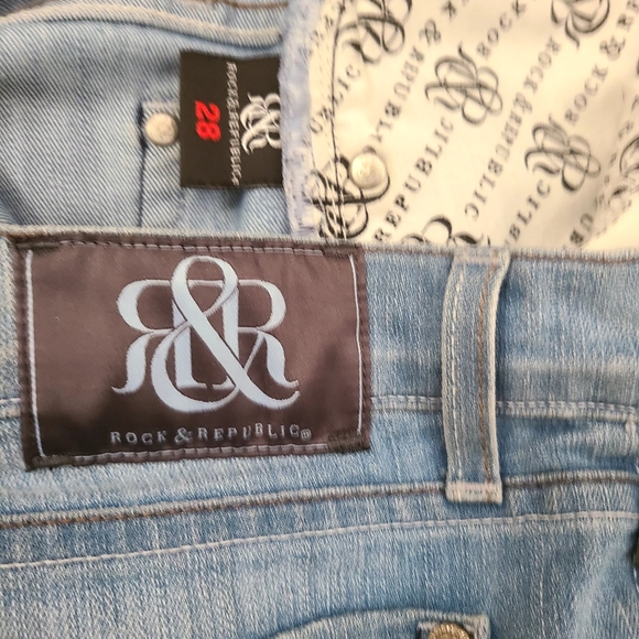 Rock and Republic Flare Jeans - Picture 3 of 9